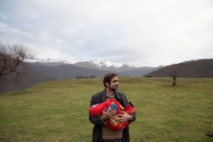 بختیار پنجه ای برنده جایزه بهترین بازیگر مرد جشنواره تائورمینا