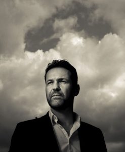 خالد حسینی نویسنده معروف افغانی